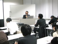 写真：2010年3月19日(金)公開プレ講座「コスプレはビジネスになるのか？」